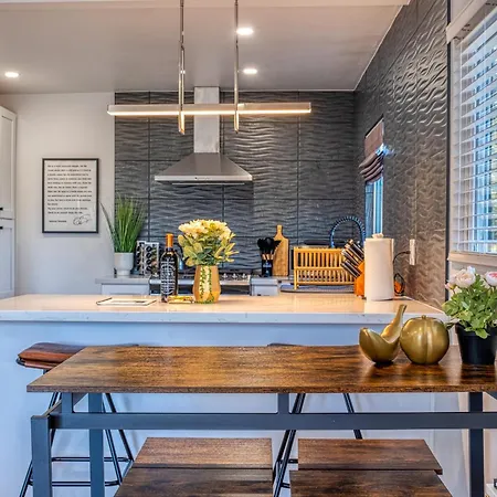 Modern Living Steps From Downtown Apartment Walnut Creek Exterior photo